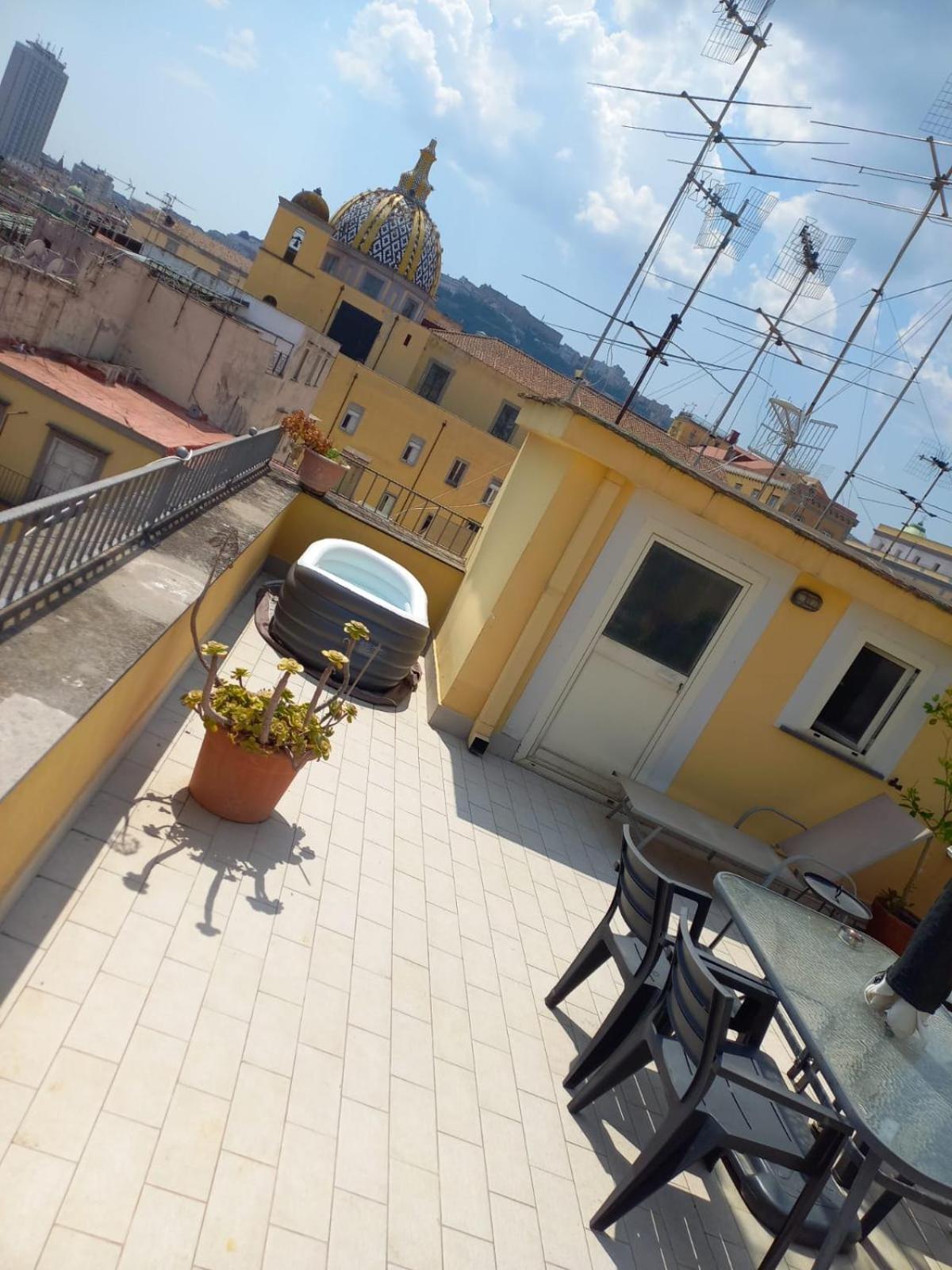 Attico Spaccanapoli Con Mega Terrazzo